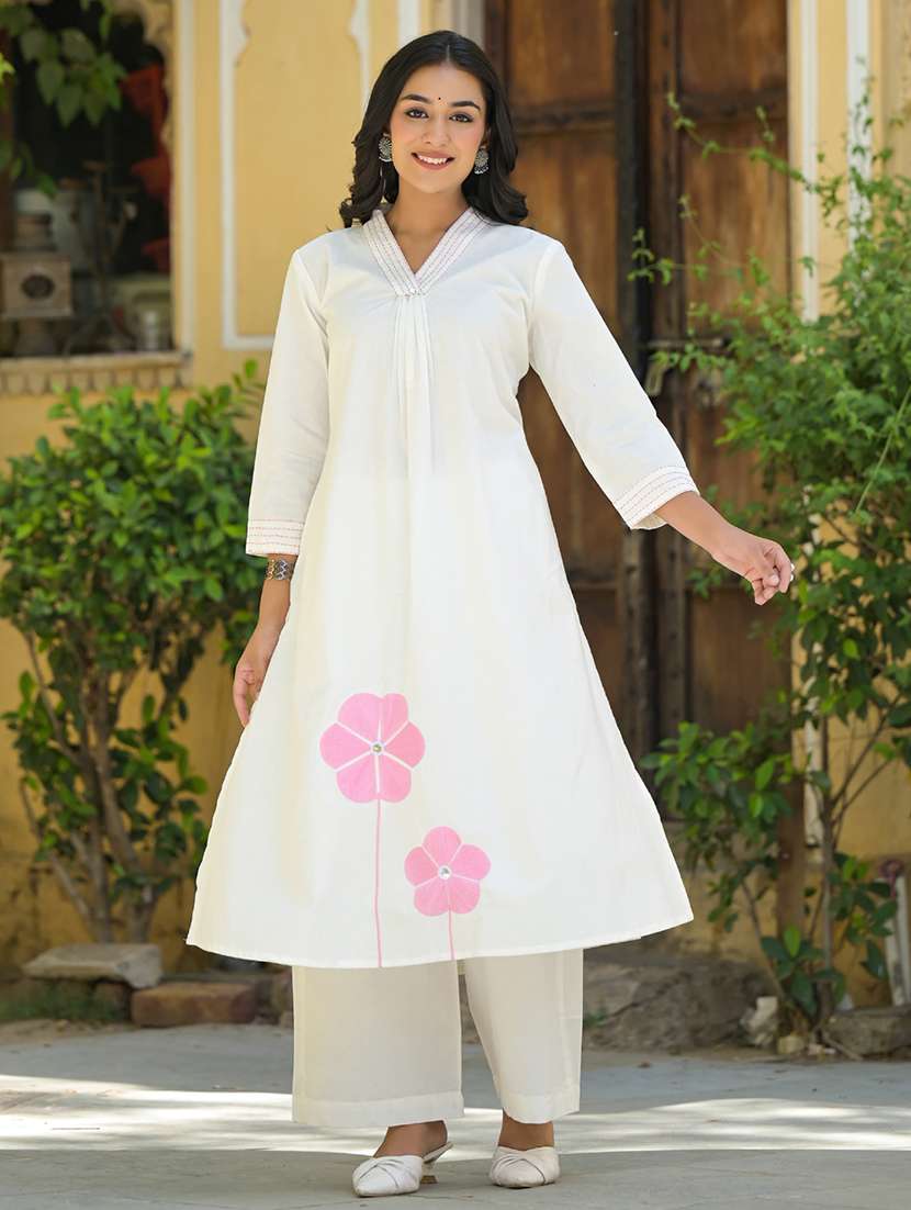 women floral three quarter sleeve kurta pant set - 21972323 -  Standard Image - 1