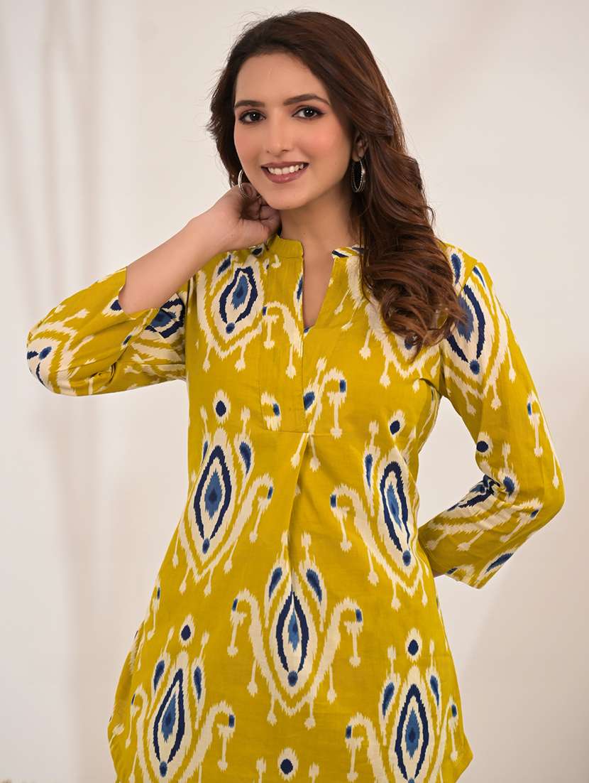 women ikat printed three quarter sleeve ethnic co-ord set - 21972337 -  Standard Image - 4