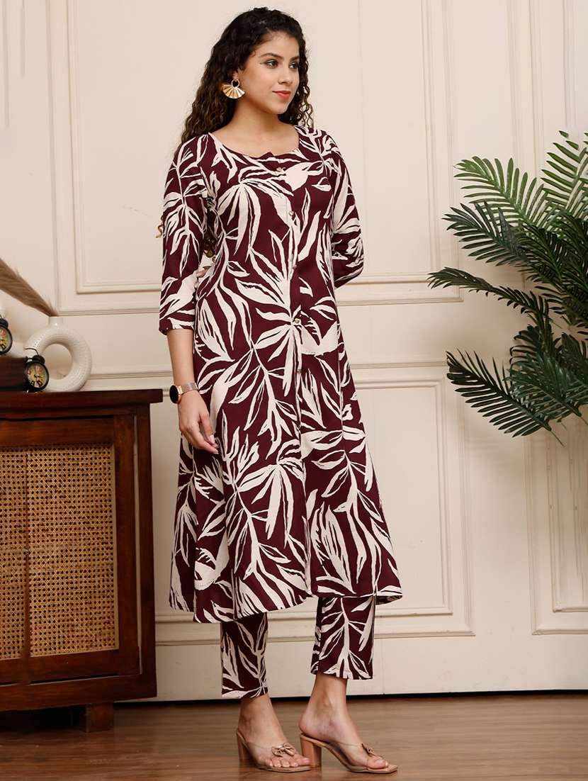 women printed three quarter sleeve kurta pant set - 21972460 -  Standard Image - 1