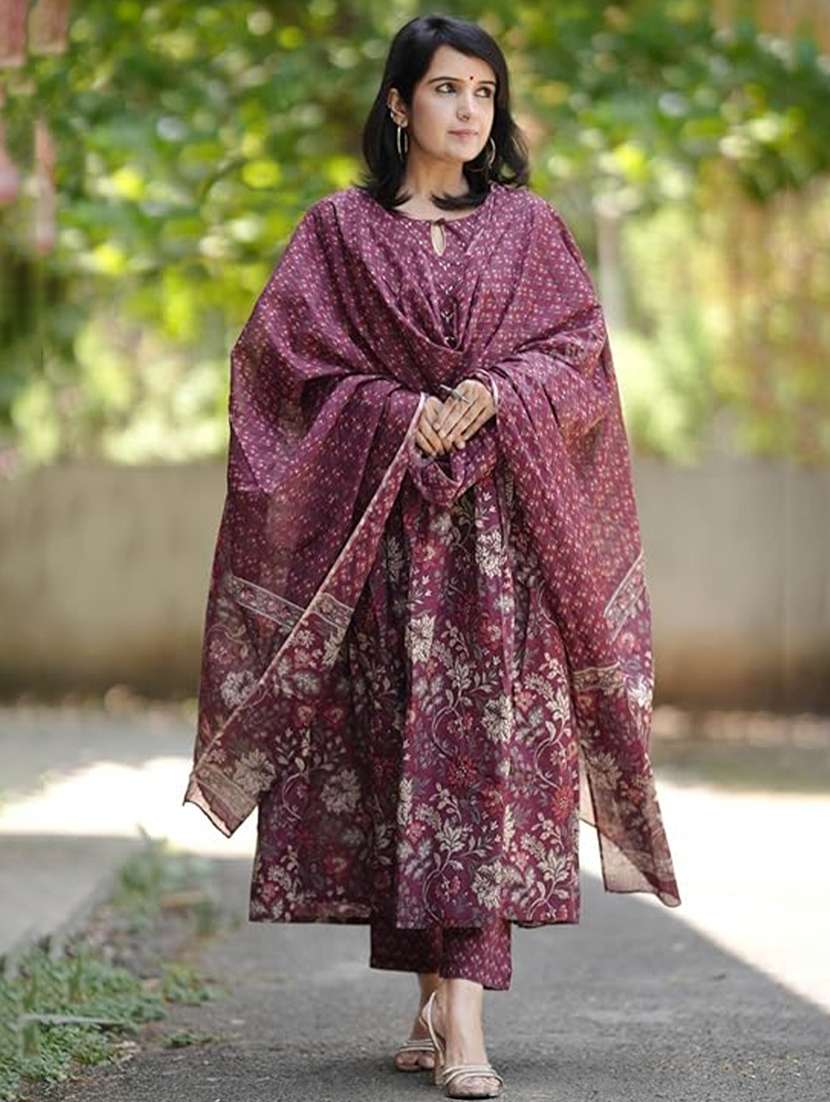 women three quarter sleeve kurta pant with dupatta set - 21972461 -  Standard Image - 1