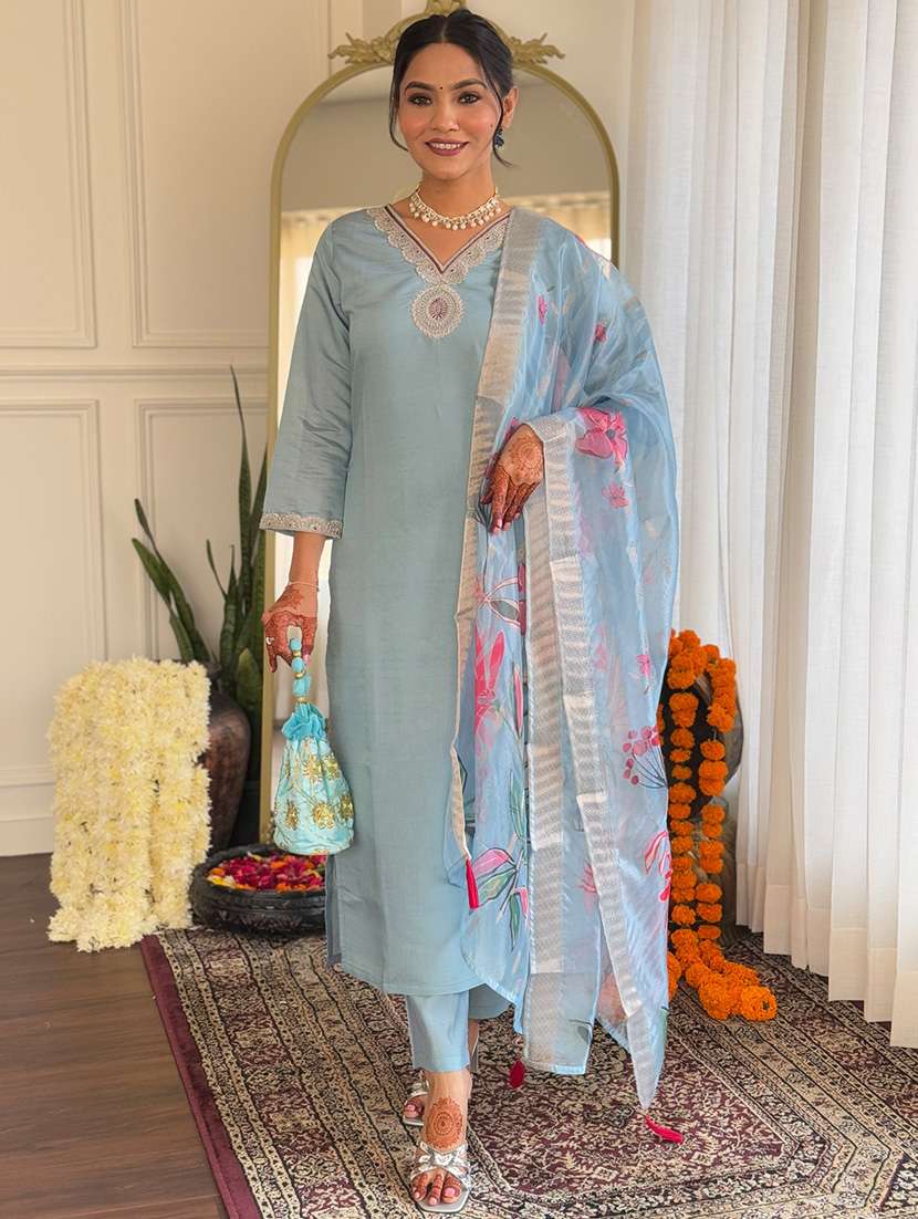 women three quarter sleeve kurta pant with dupatta set - 21972540 -  Standard Image - 1