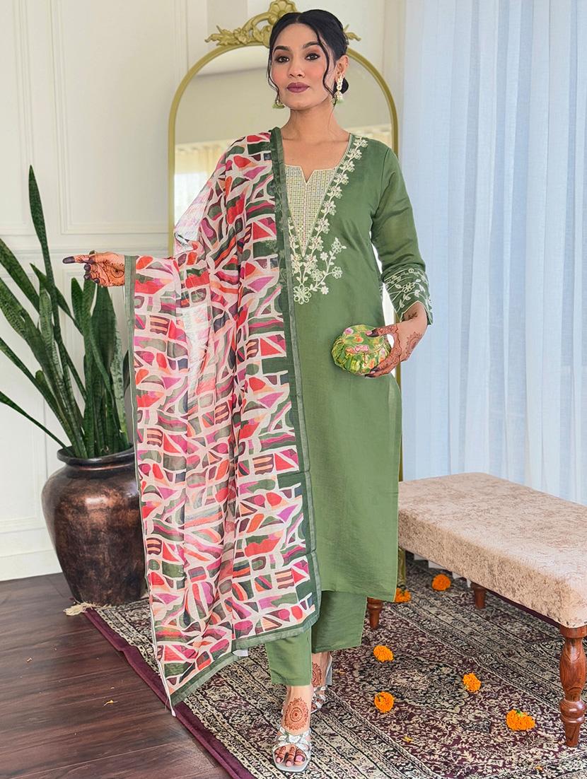 women three quarter sleeve kurta pant with dupatta set - 21972549 - Standard Image - 1