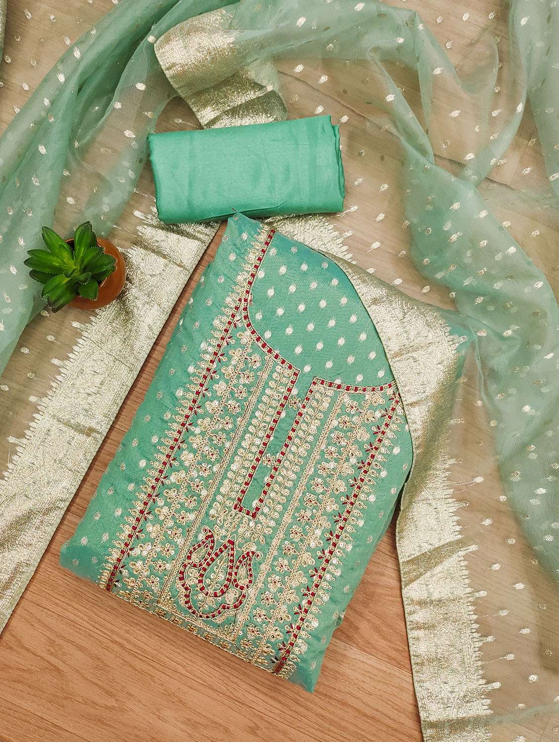 women self design embroidered unstitched suit set - 21972707 -  Standard Image - 1