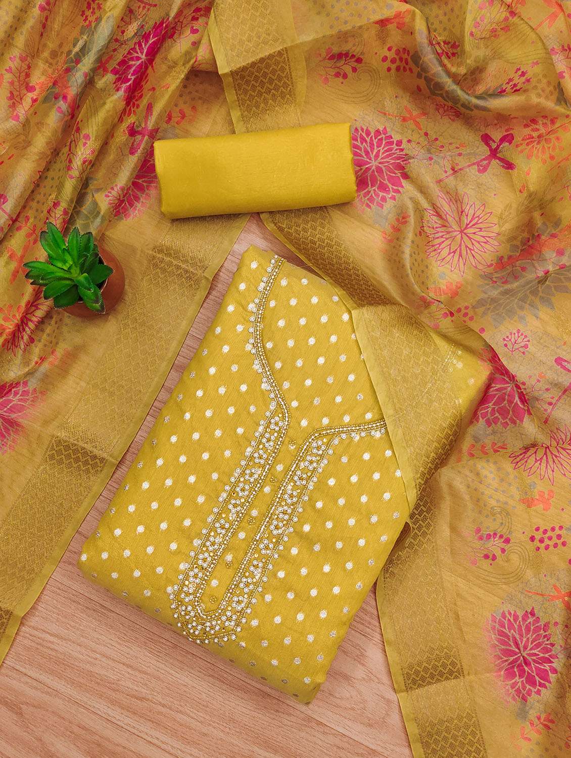 women self design embroidered unstitched suit set - 21972713 -  Standard Image - 1