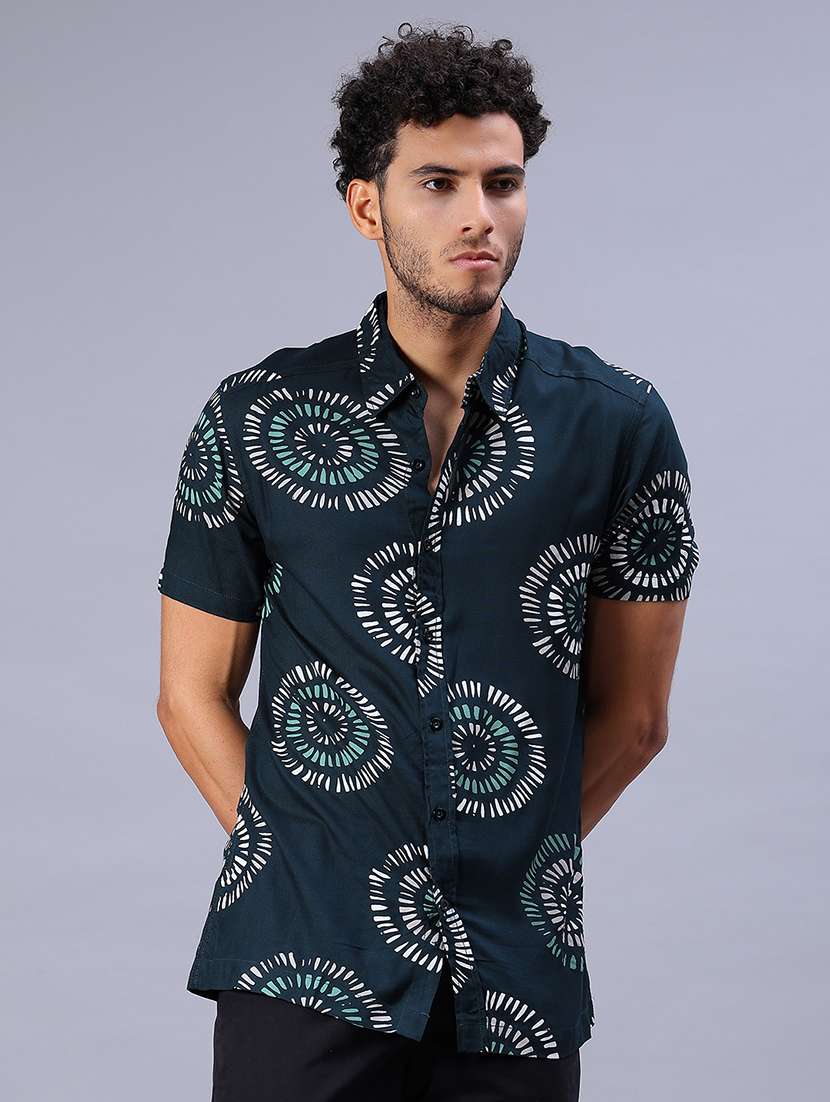 men printed short sleeve regular fit casual shirt - 21973813 -  Standard Image - 1
