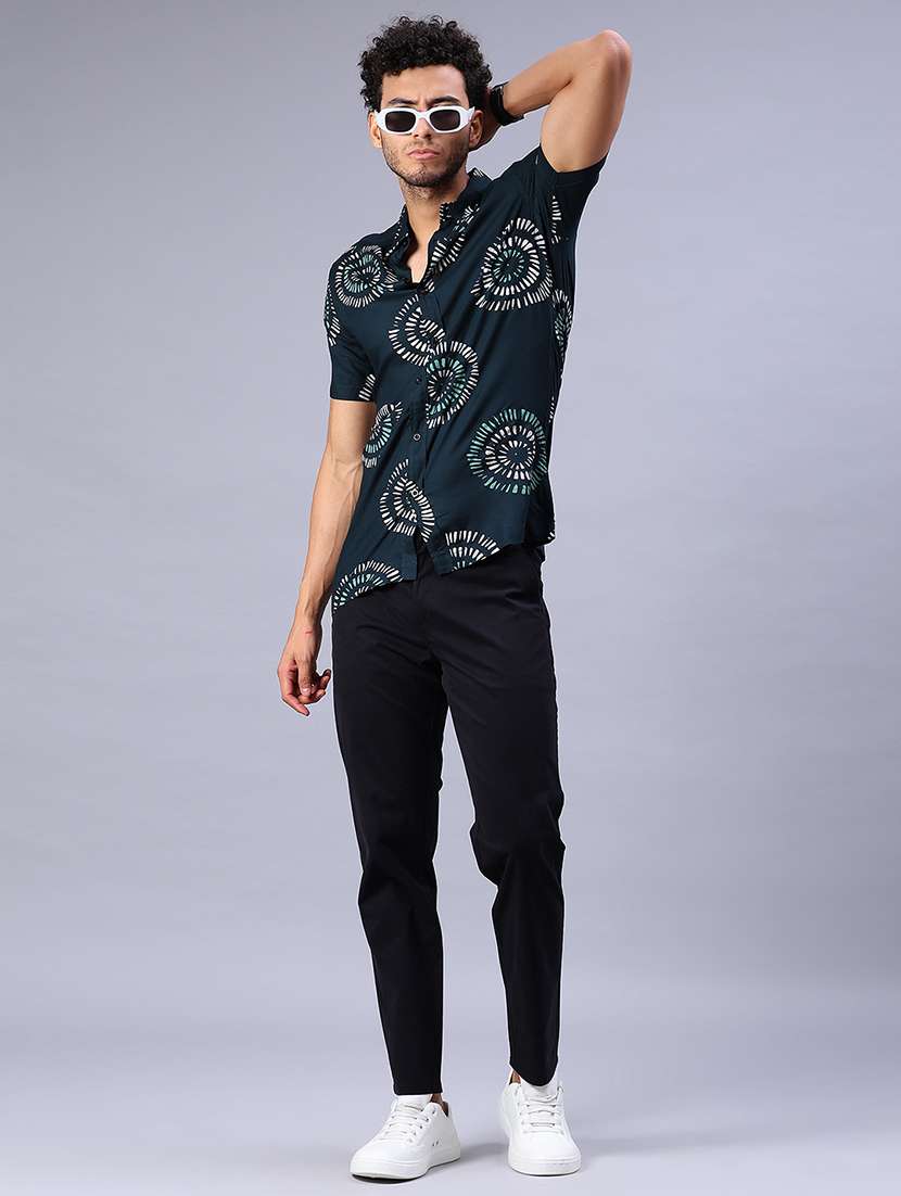 men printed short sleeve regular fit casual shirt - 21973813 -  Standard Image - 4