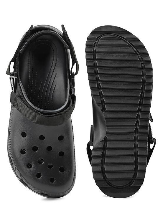 men black solid crocs - 21974851 - Standard Image - 4