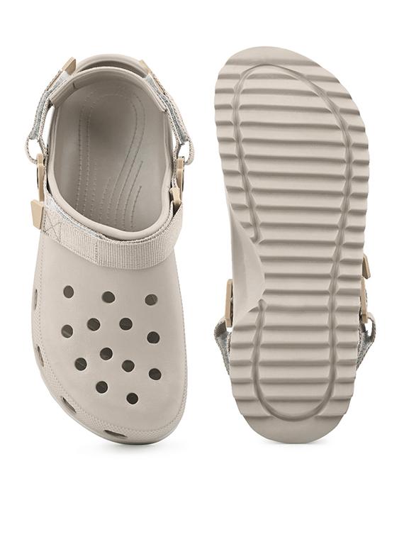 men beige solid crocs - 21974852 - Standard Image - 4