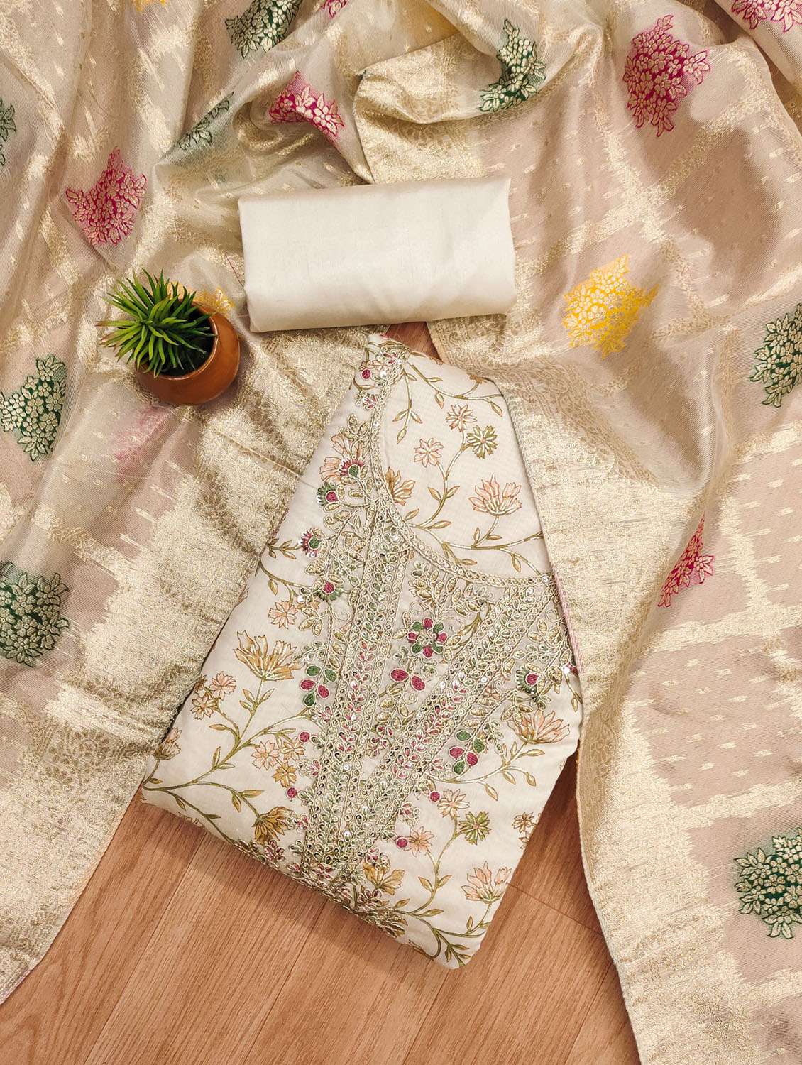 women floral embroidered unstitched suit set - 21974879 -  Standard Image - 1