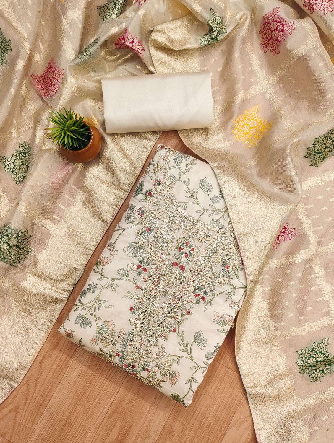 women floral embroidered unstitched suit set - 21974880 -  Standard Image - 1