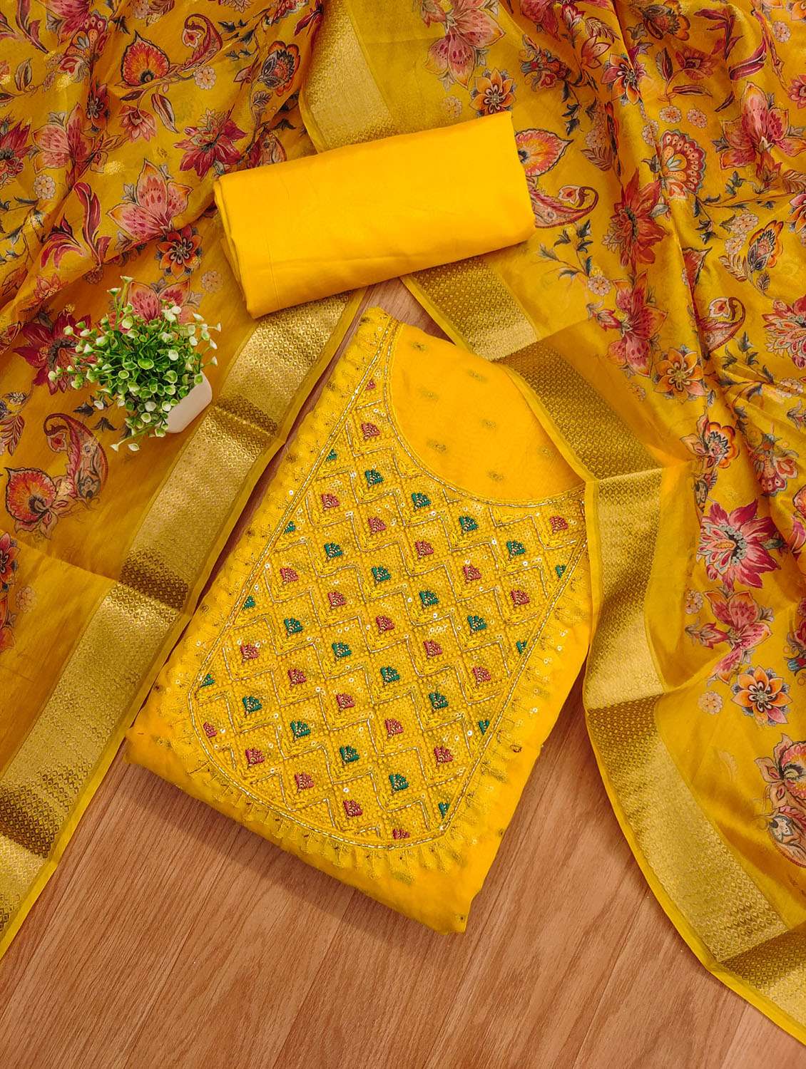 women self design embroidered unstitched suit set - 21974910 -  Standard Image - 1