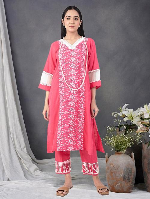 women solid with work three quarter sleeve a-line kurta - 21974925 -  Standard Image - 0