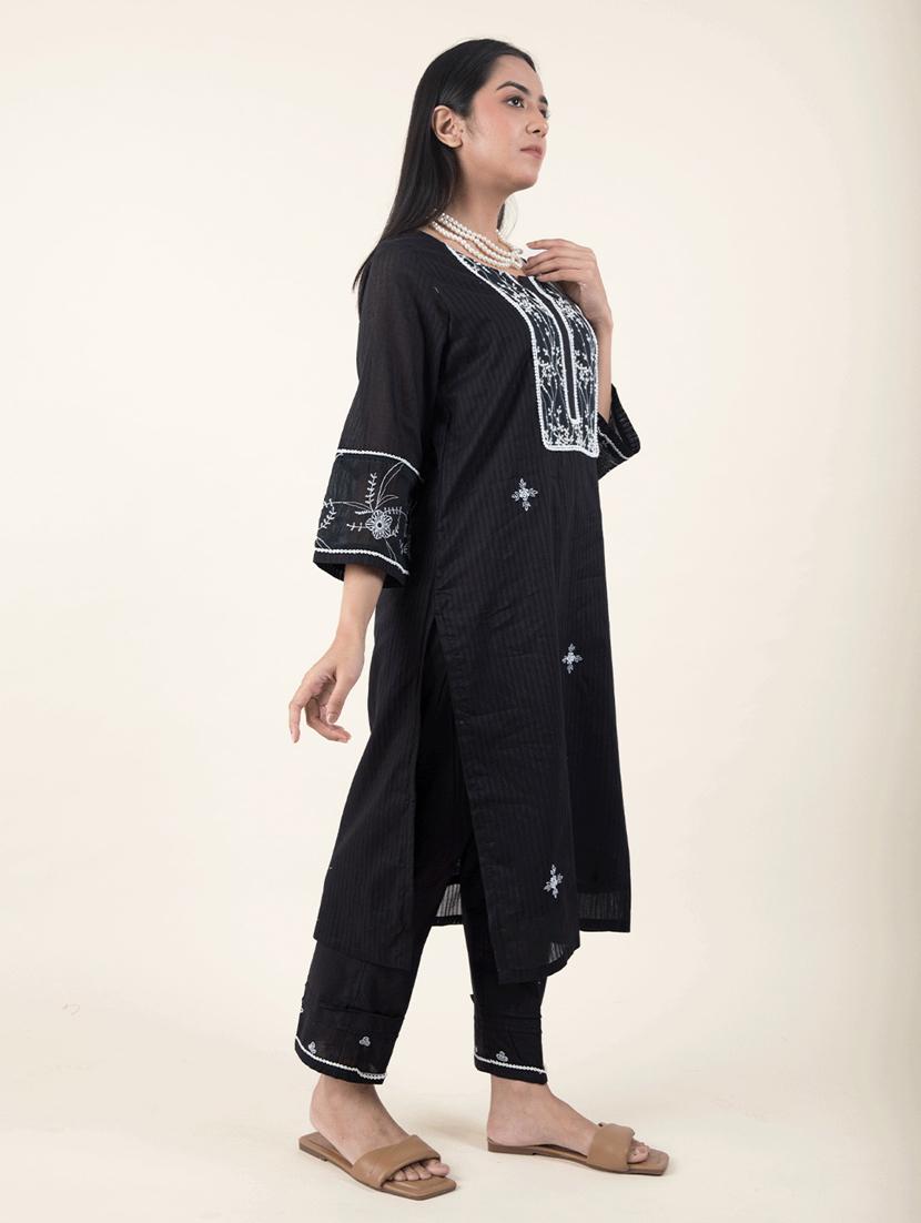 women solid with work three quarter sleeve straight kurta - 21974927 - Standard Image - 1