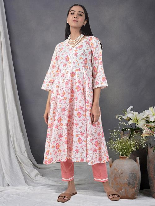 women floral three quarter sleeve a-line kurta - 21974928 - Standard Image - 0