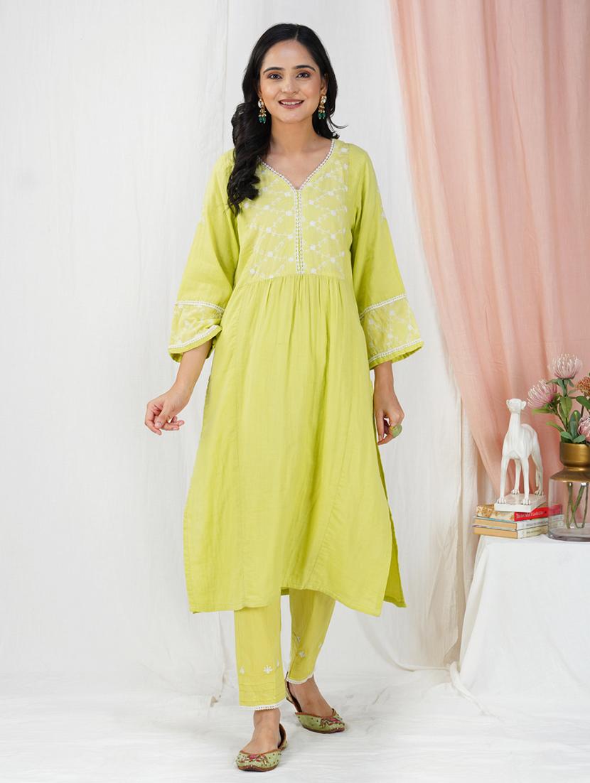 women solid with work three quarter sleeve a-line kurta - 21974943 - Zoom Image - 0