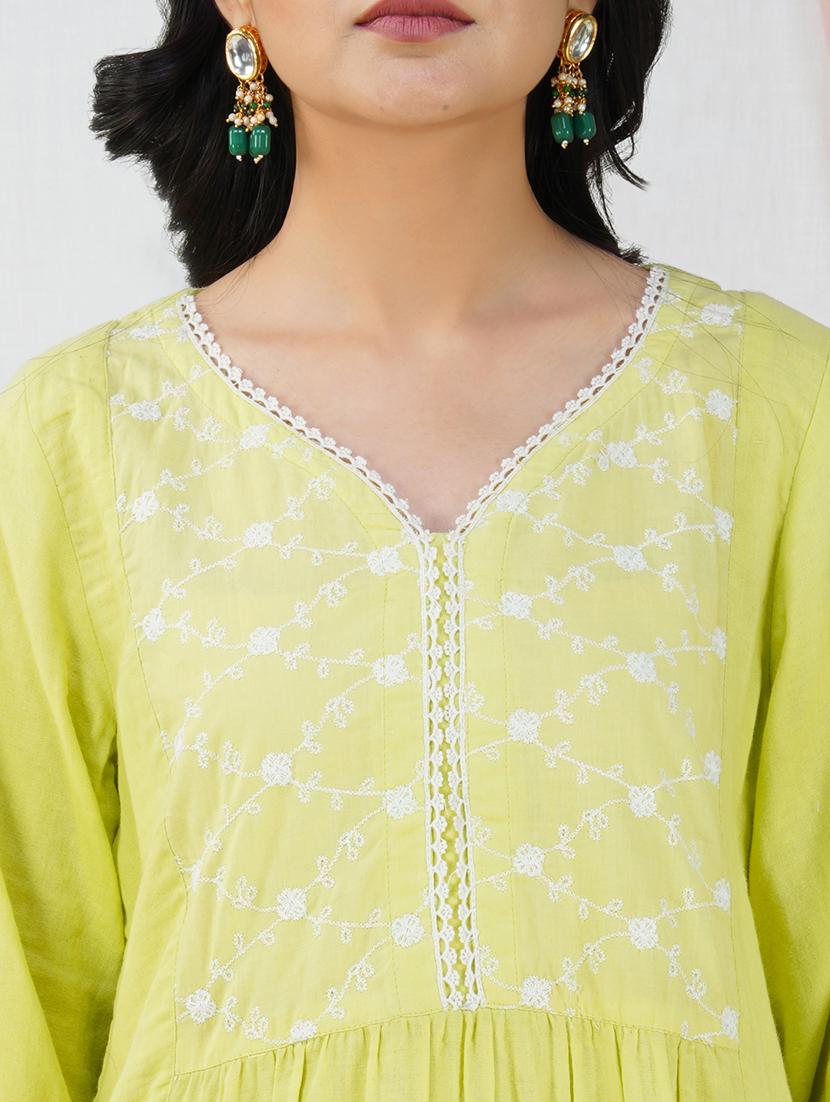 women solid with work three quarter sleeve a-line kurta - 21974943 - Standard Image - 4