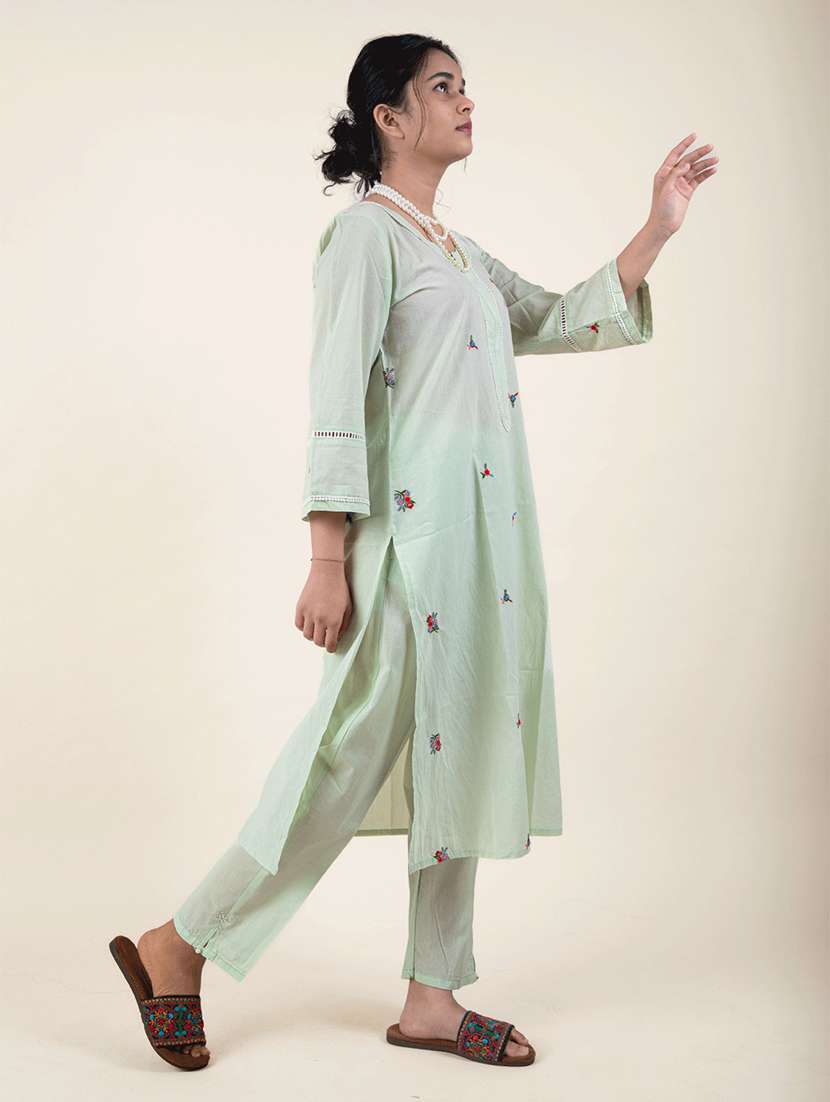women solid with work three quarter sleeve a-line kurta - 21974944 -  Standard Image - 1