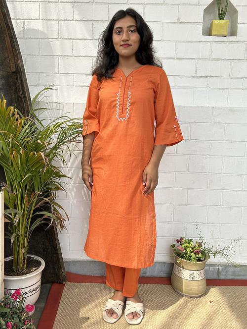 women striped three quarter sleeve a-line kurta - 21974956 -  Standard Image - 0