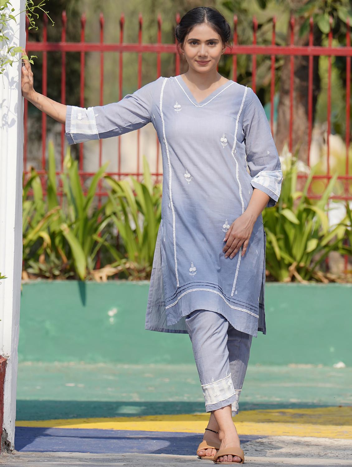 women solid with work three quarter sleeve a-line kurta - 21974961 - Standard Image - 4