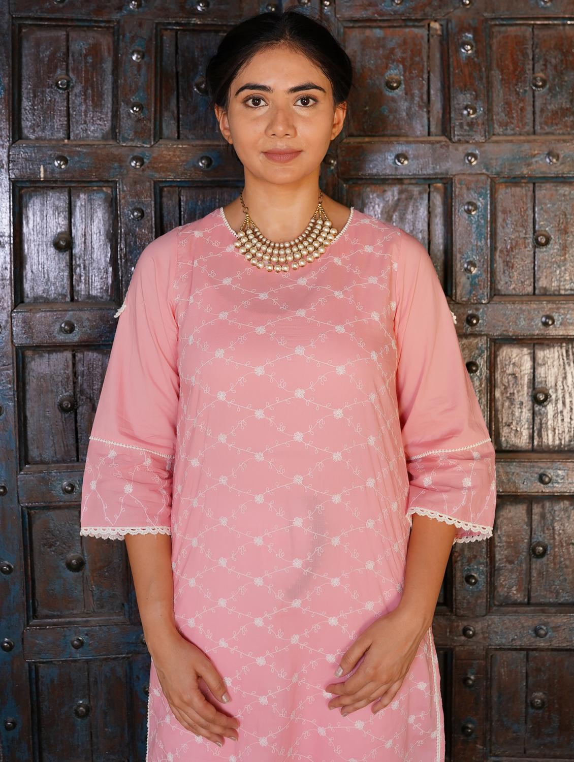 women solid with work three quarter sleeve straight kurta - 21974963 - Standard Image - 4