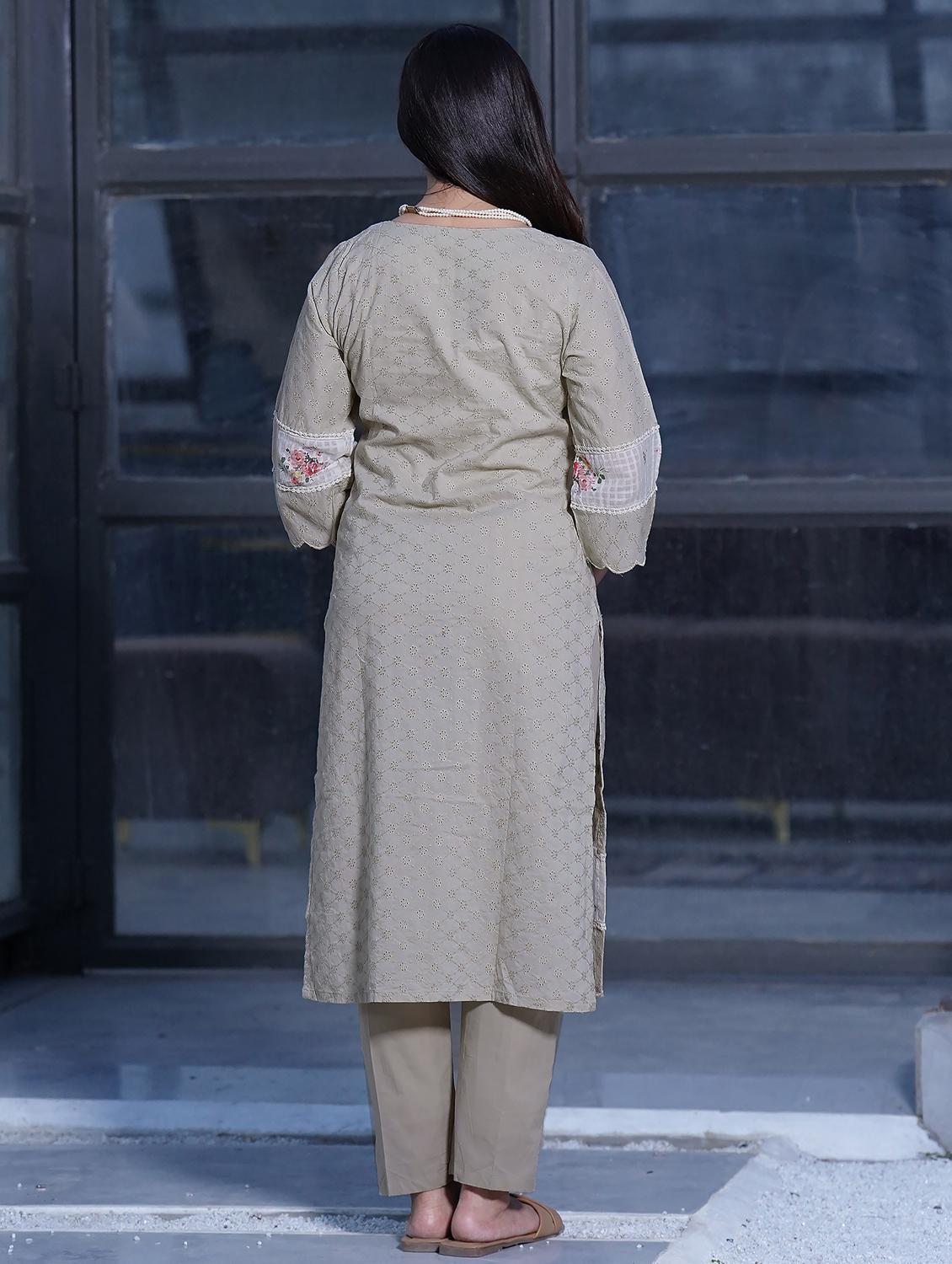 women solid with work three quarter sleeve straight kurta - 21974964 - Standard Image - 4