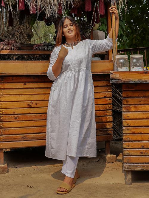 women solid with work three quarter sleeve a-line kurta - 21974968 -  Standard Image - 0