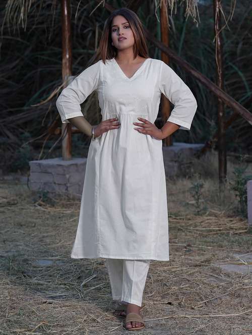 women solid with work three quarter sleeve a-line kurta - 21974971 -  Standard Image - 0