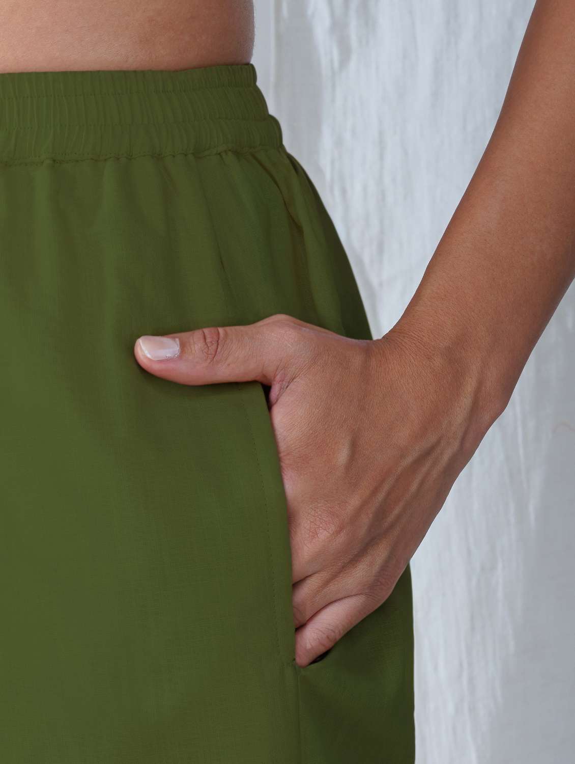 women solid mid rise ankle length tapered pant - 21975007 -  Standard Image - 1