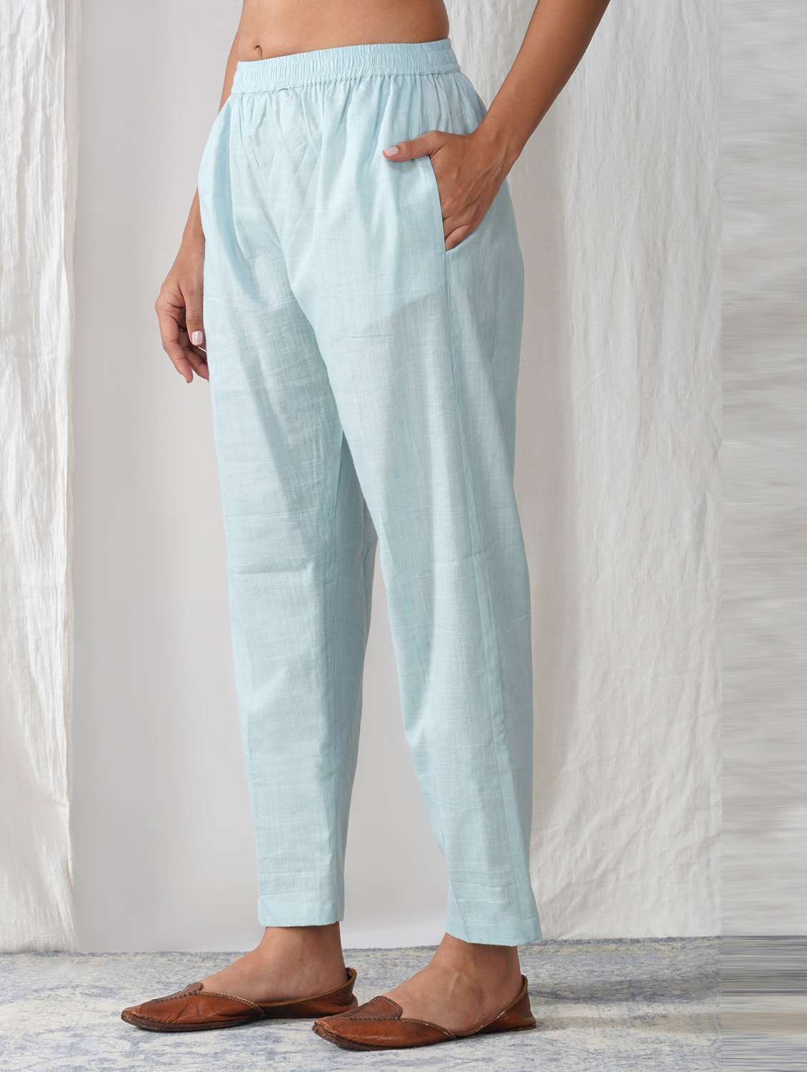 women solid mid rise ankle length tapered pant - 21975045 - Zoom Image - 0