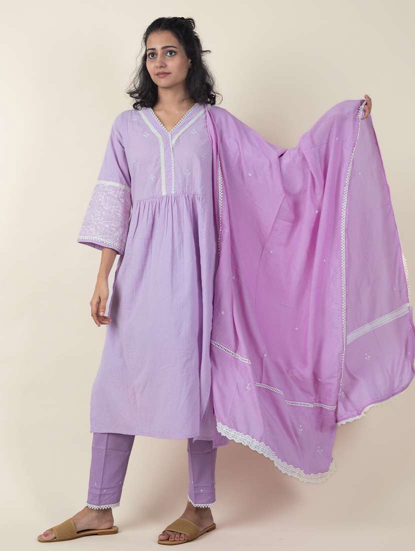women three quarter sleeve kurta pant with dupatta set - 21975061 - Standard Image - 4