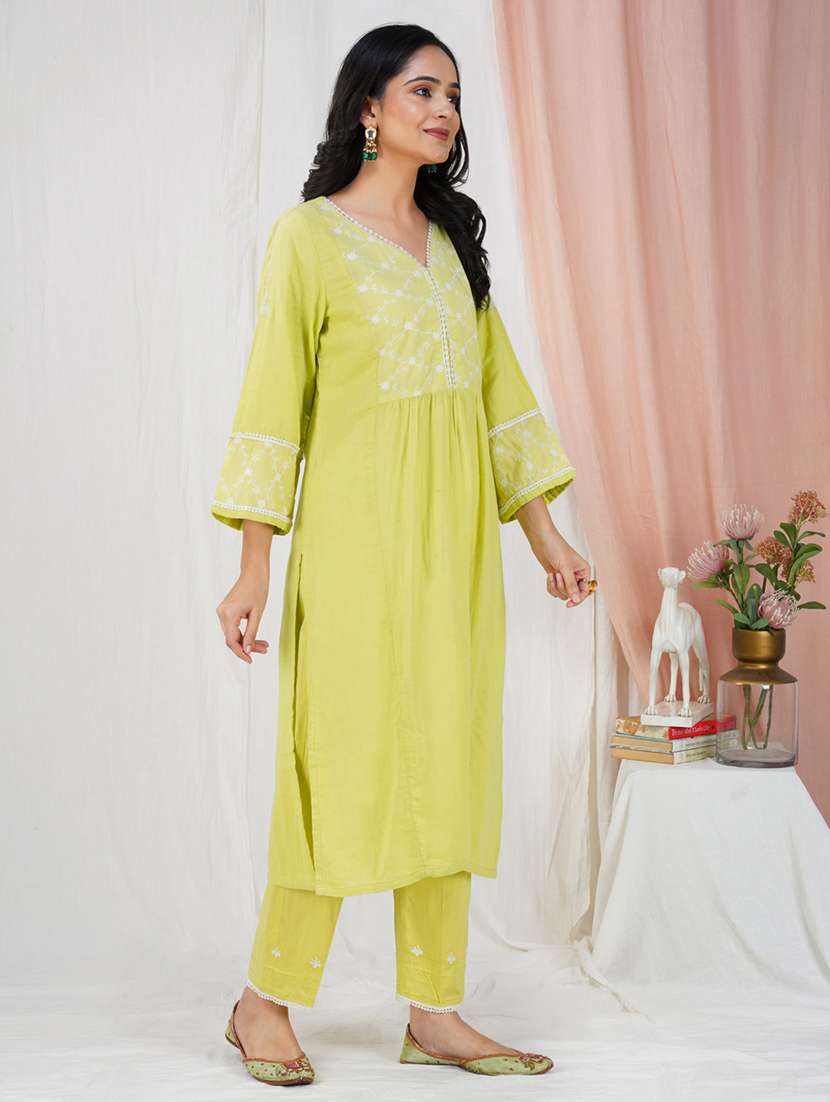 women three quarter sleeve kurta pant with dupatta set - 21975062 - Standard Image - 1