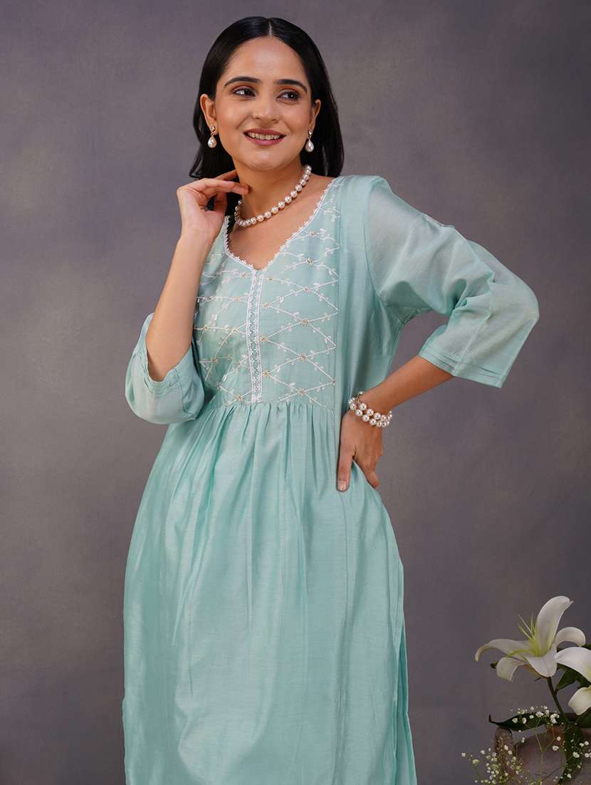 women solid with work three quarter sleeve kurta pant set - 21975092 - Standard Image - 4
