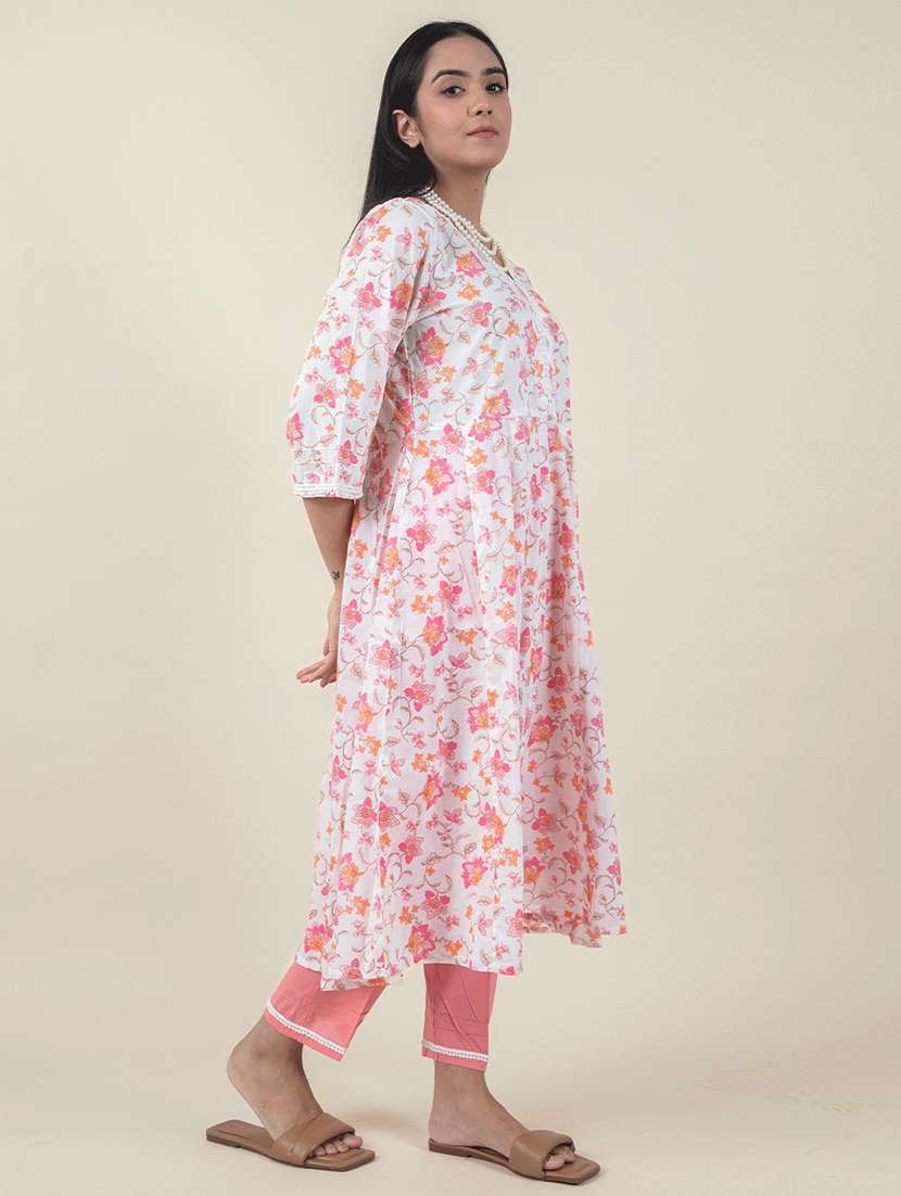 women floral three quarter sleeve kurta pant set - 21975129 -  Standard Image - 1