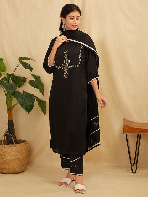 women three quarter sleeve kurta pant with dupatta set - 21975167 -  Standard Image - 0