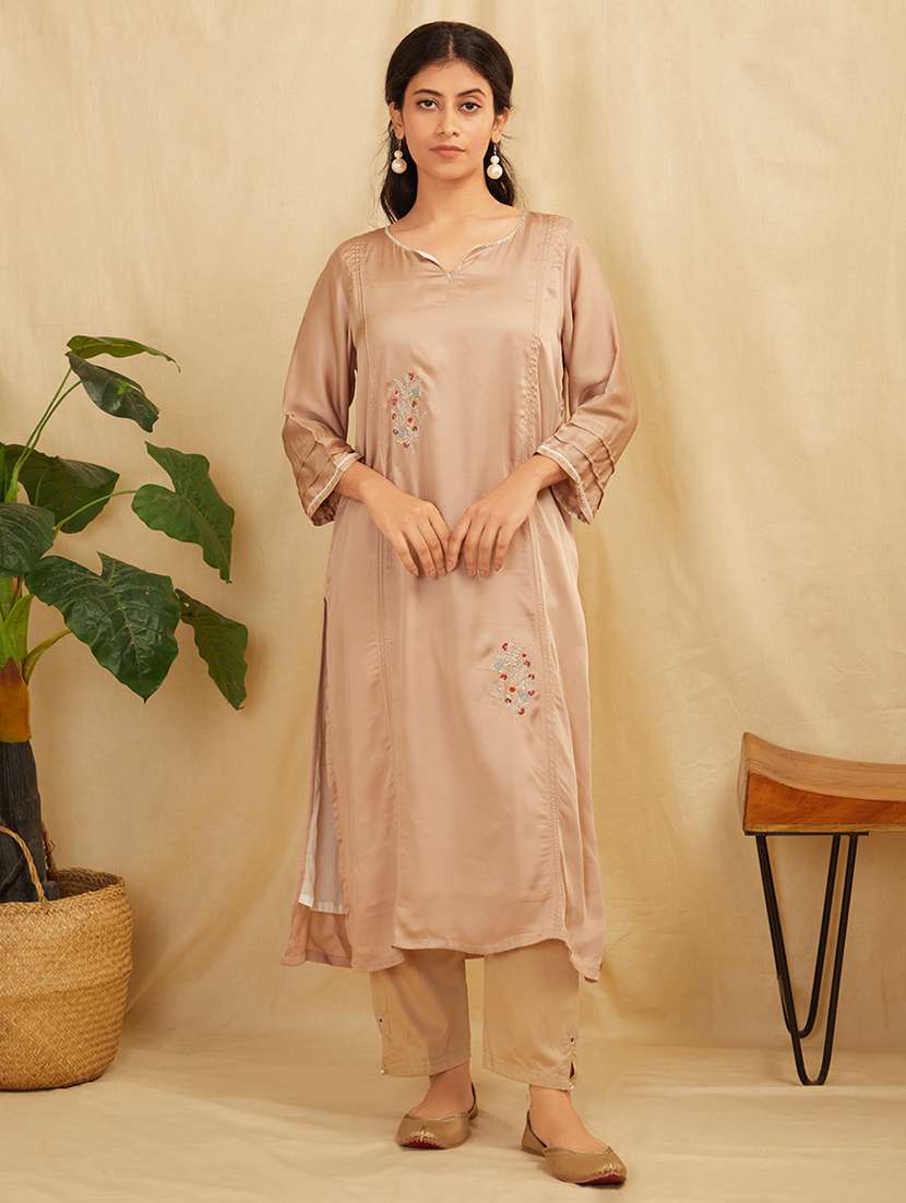 women three quarter sleeve kurta pant with dupatta set - 21975183 - Standard Image - 1
