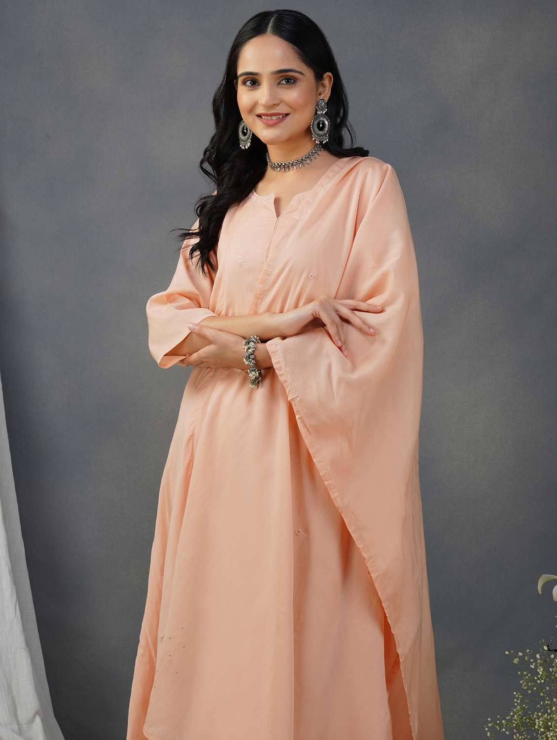 women three quarter sleeve kurta pant with dupatta set - 21975186 -  Standard Image - 4