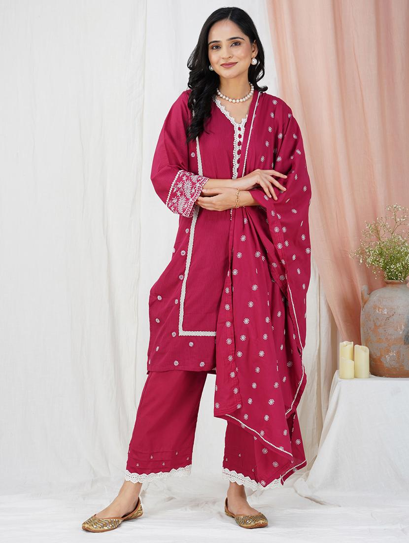 women three quarter sleeve kurta pant with dupatta set - 21975194 - Zoom Image - 0