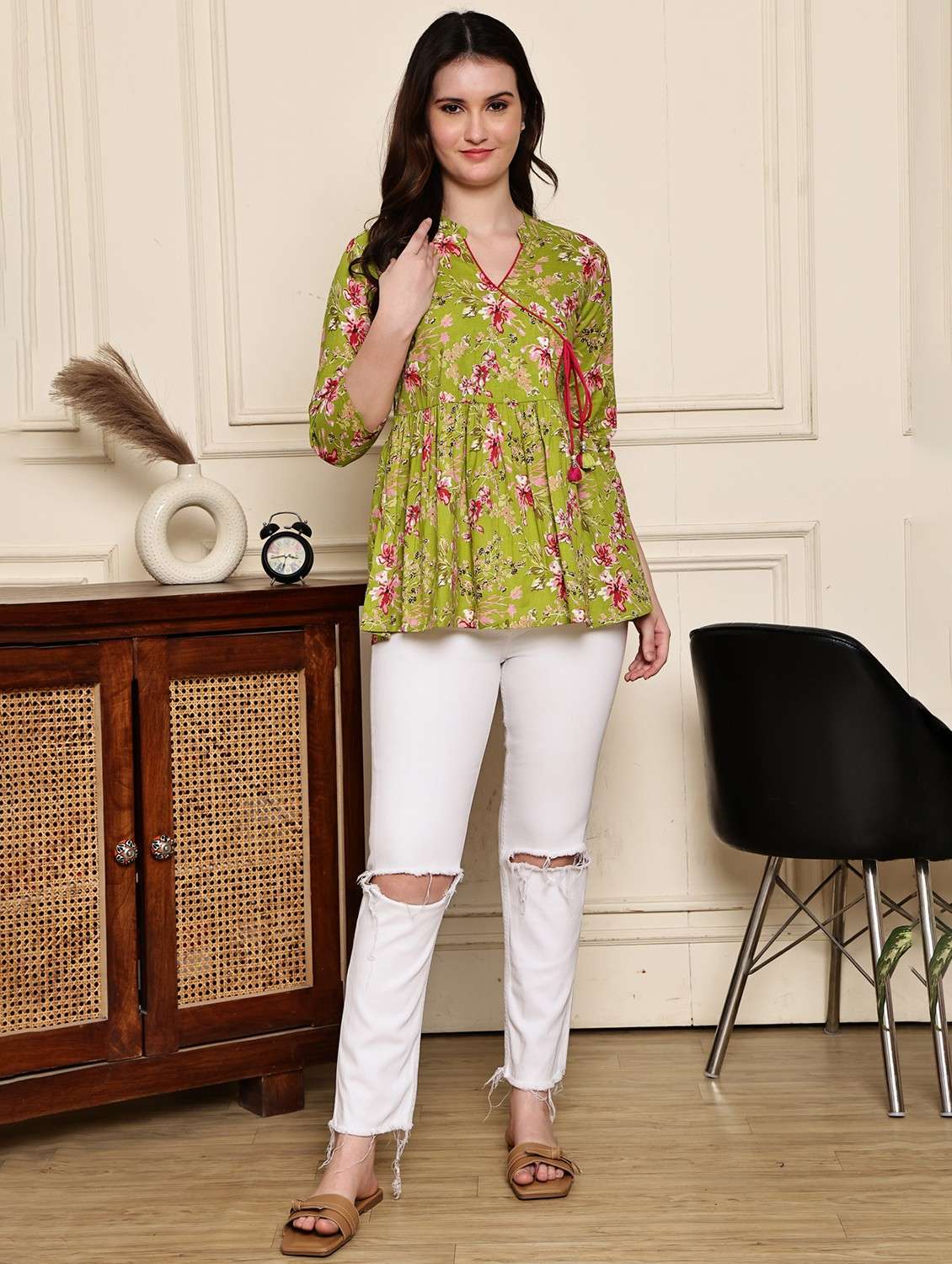 women floral three quarter sleeve angrakha kurti - 21975293 -  Standard Image - 4