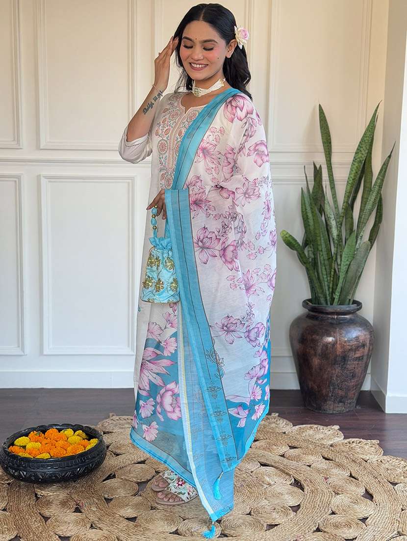 women three quarter sleeve kurta pant with dupatta set - 21975549 - Standard Image - 1