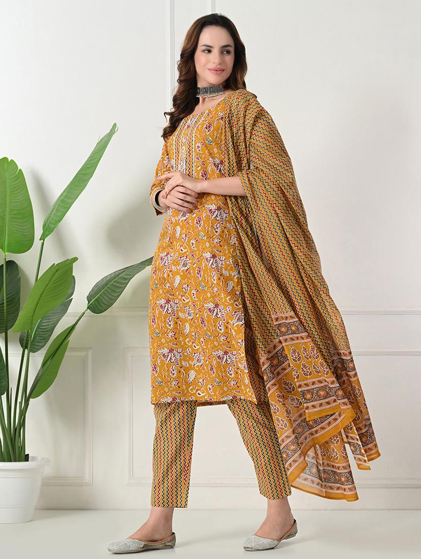 women three quarter sleeve kurta pant with dupatta set - 21975598 -  Standard Image - 1
