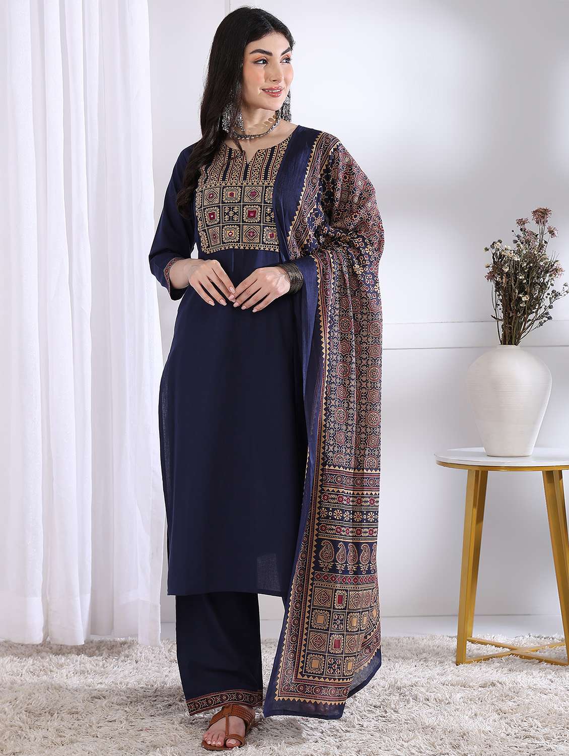 women three quarter sleeve kurta palazzo with dupatta set