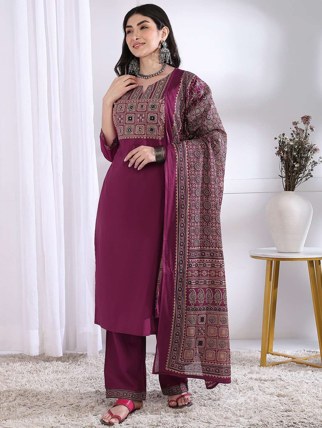 women three quarter sleeve kurta palazzo with dupatta set - 21975797 -  Standard Image - 4