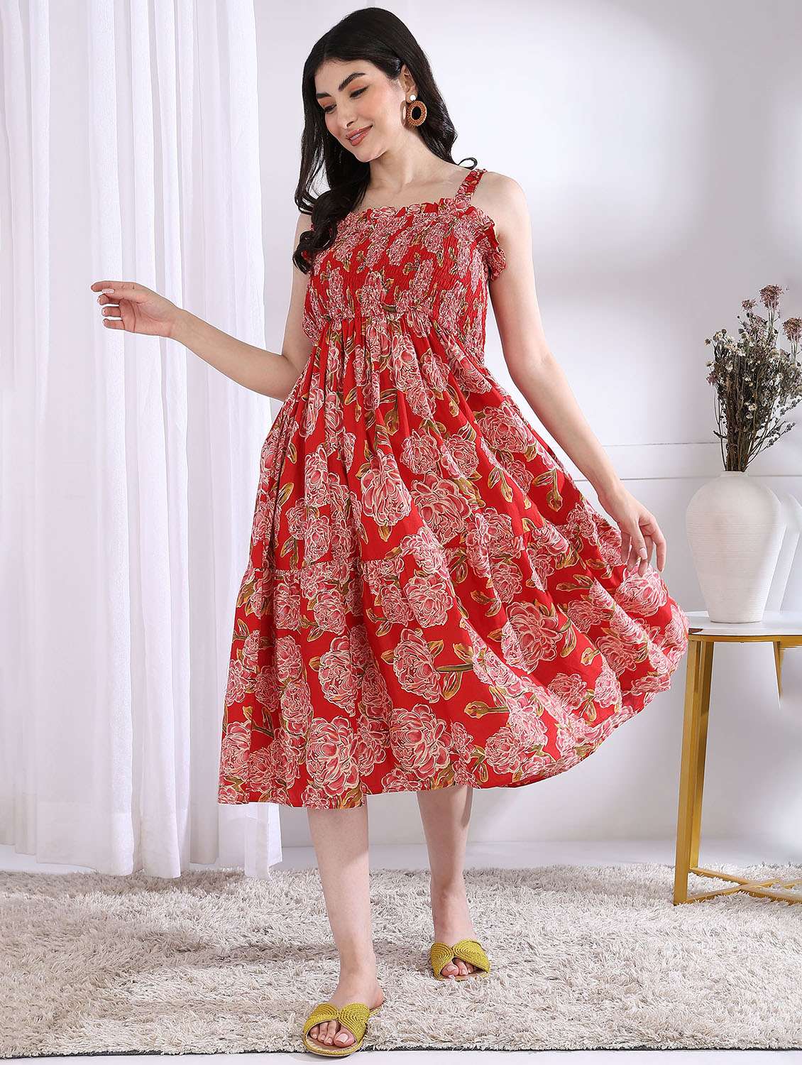 women floral printed sleeveless tiered dress