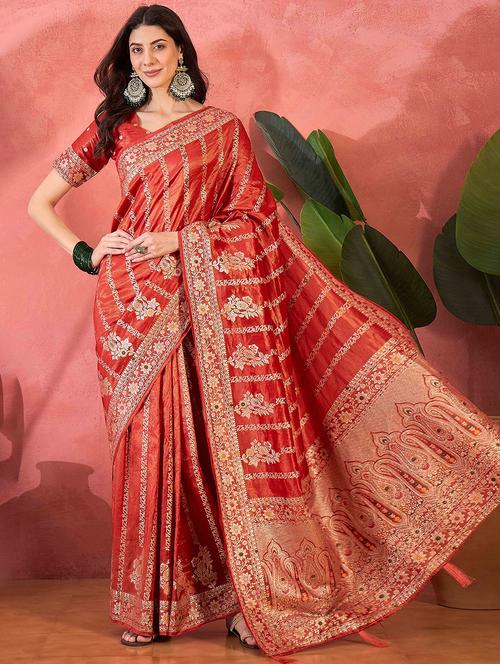 women self design banarasi saree with blouse - 21976111 -  Standard Image - 0