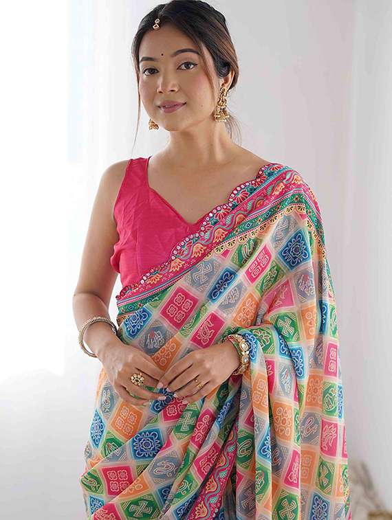 women printed casual wear saree with blouse - 21976143 - Standard Image - 4