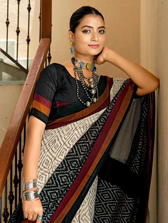 women printed casual wear saree with blouse - 21976150 - Standard Image - 1