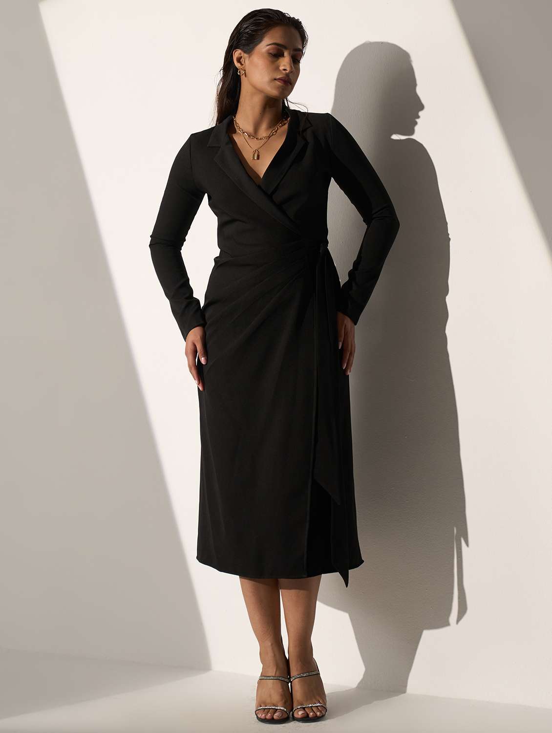 women black solid long sleeve wrap dress