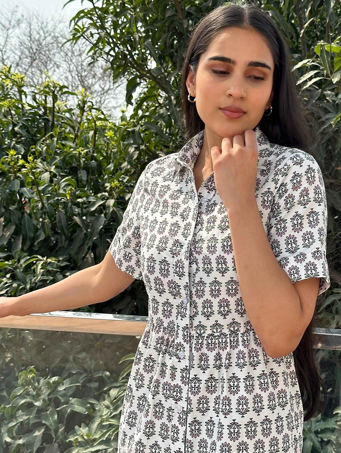 women printed short sleeve tiered maxi dress - 21976255 - Standard Image - 4