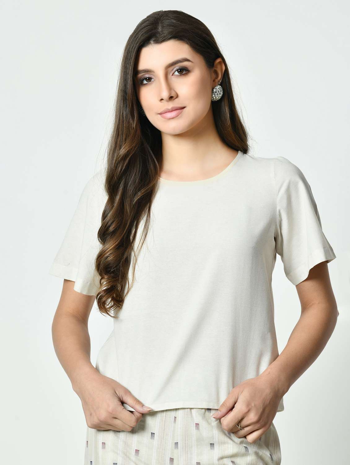 women white solid short sleeve regular top - 21976319 - Zoom Image - 0