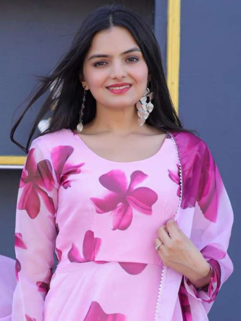 women floral printed long sleeve kurta dupatta set - 21976328 -  Standard Image - 1